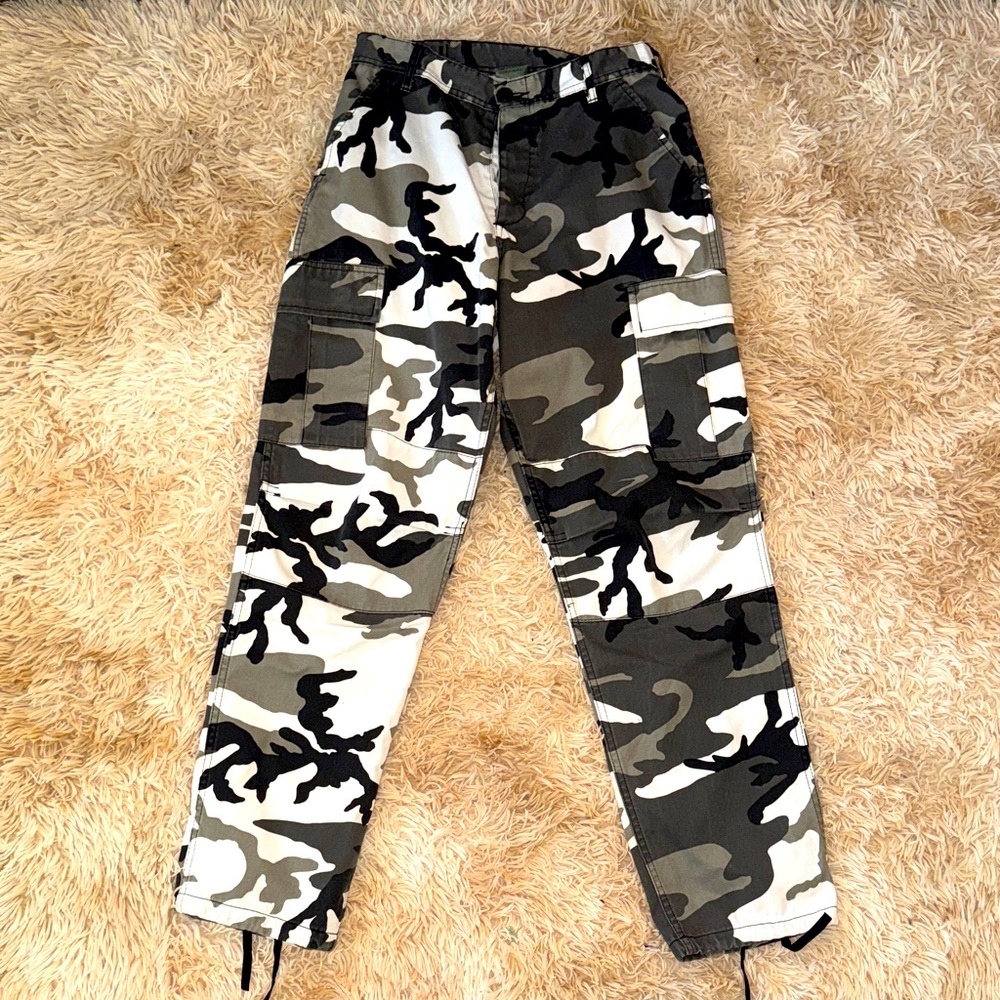 Rothco Camouflage Cargo Pants - S